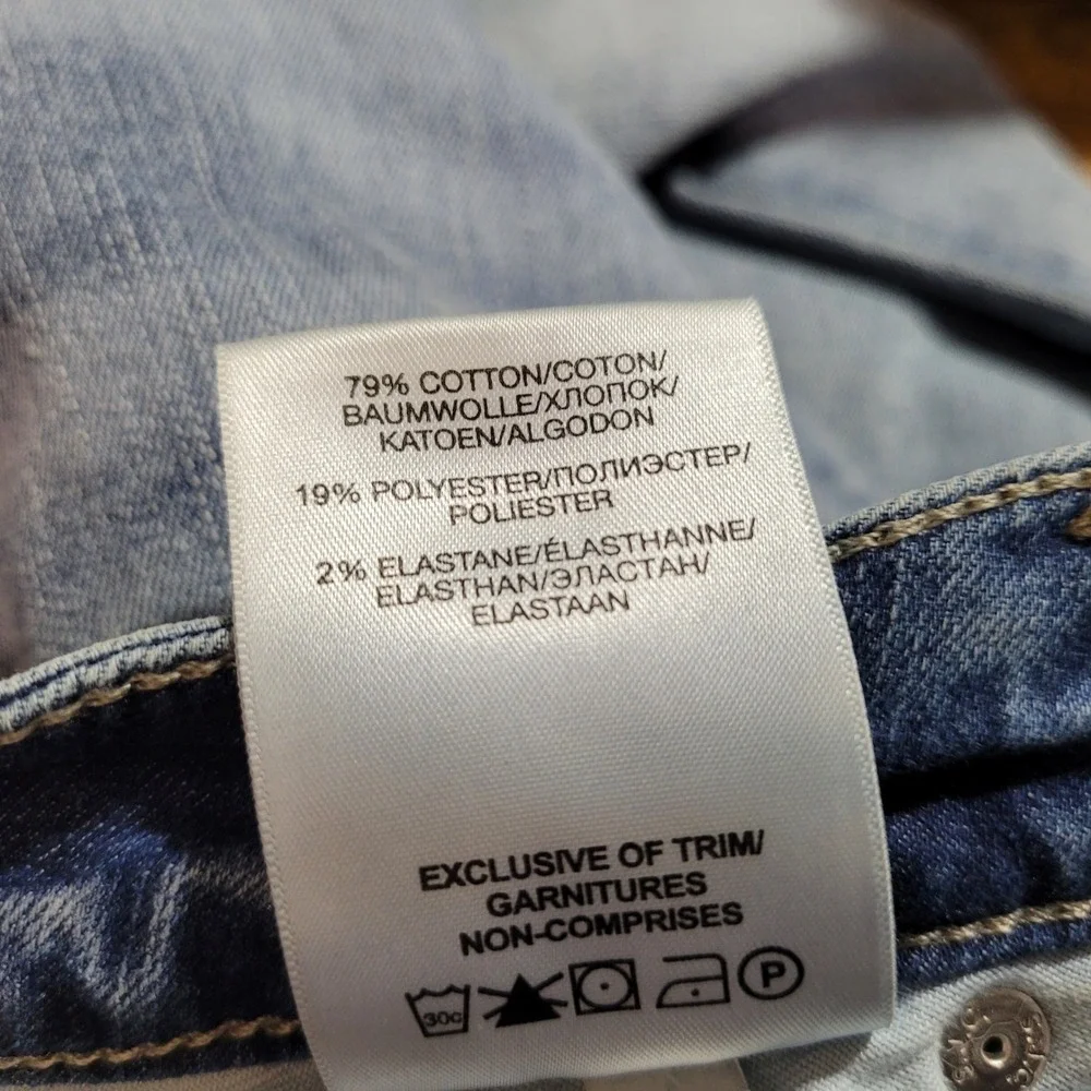 Silver Jeans Authentic Denim Womens‎ 2 Curvy High Slim Straight 25x32 *